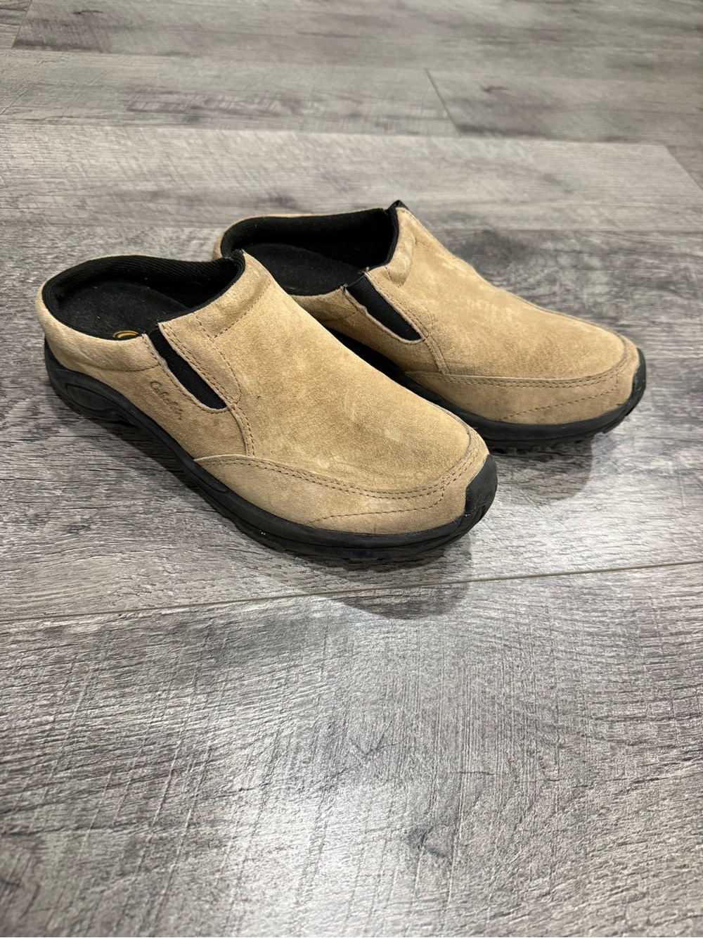 Cabela's Suede Slip-On Clogs Mules Shoes Tan Size 8